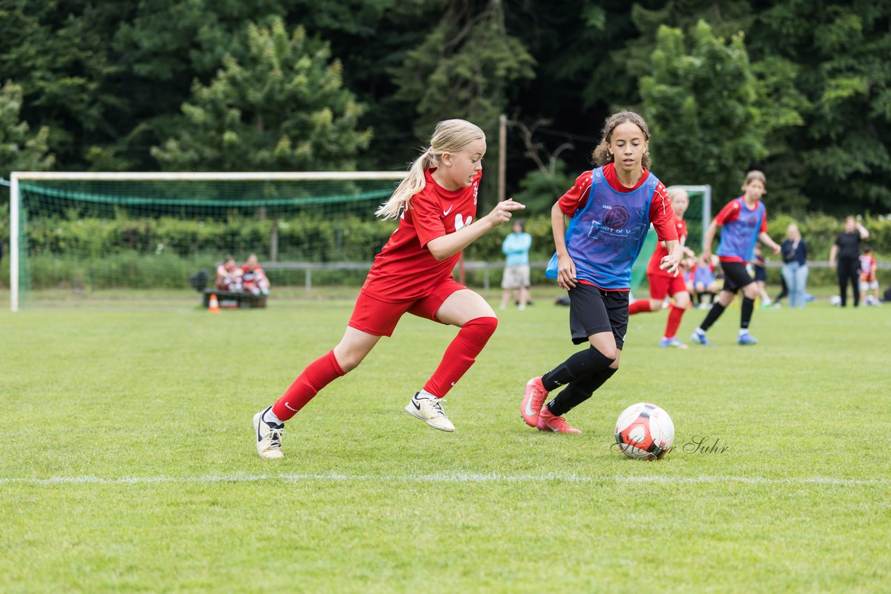 Bild 581 - Loewinnen Cup